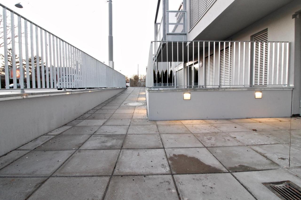 Balcony/Pool/Free Parking Garage Studio Vídeň Exteriér fotografie
