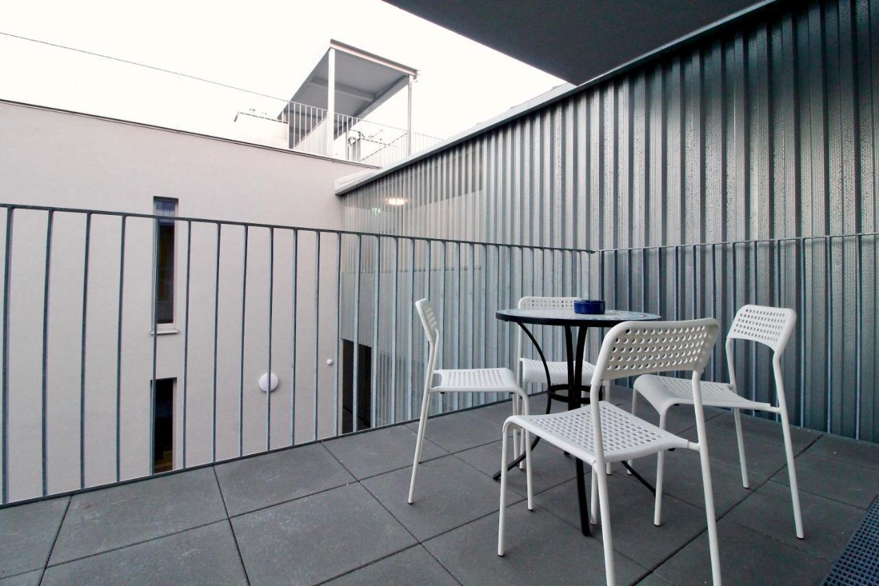 Balcony/Pool/Free Parking Garage Studio Vídeň Exteriér fotografie